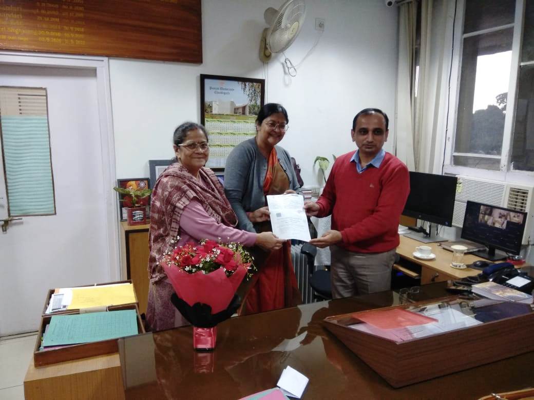 पंजाब विश्वविद्यालय और साहू राम स्वरूप महिला महाविद्यालय, बरेली के बीच समझौता ज्ञापन पर हस्ताक्षर